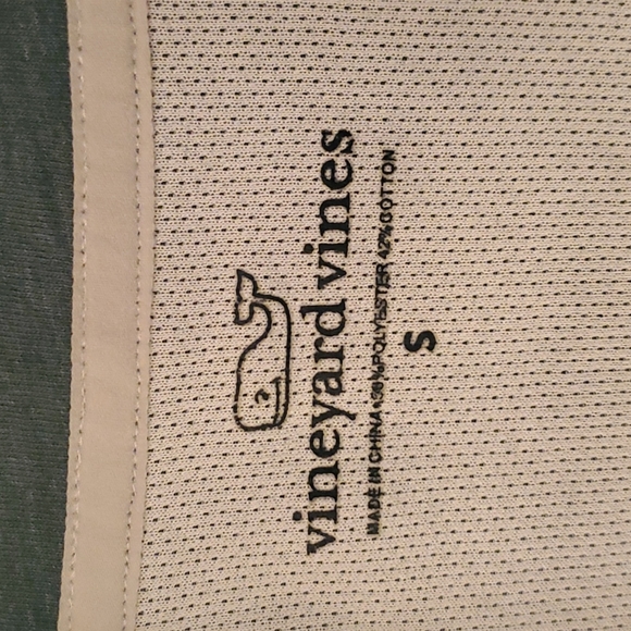Vineyard Vines Pullover - Picture 2 of 5